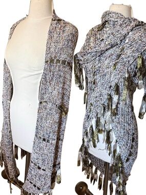 New Chico’s large triangle sage fringe shawl Knit Sweater Wrap